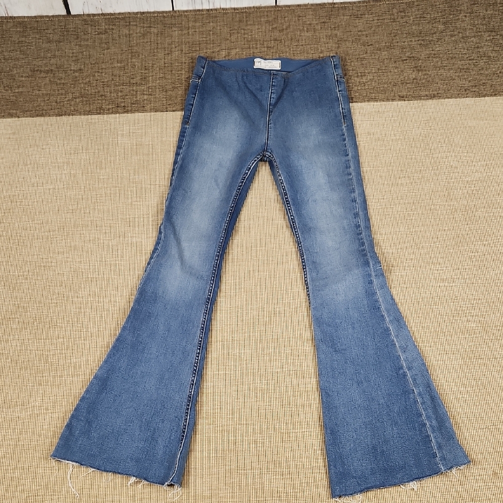 Free People Pull On Flare Jeans 26 Medium Wash Raw Hem
